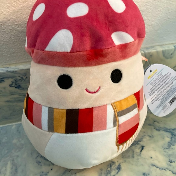 Kellytoy Other - Squish mallow Malcom NWT he’s a mushroom so cute